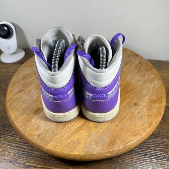 Air Jordan‎ 1 Mid Action Grape Women's Size 7 Shoes Sneakers DR8884-001 - Picture 4 of 9